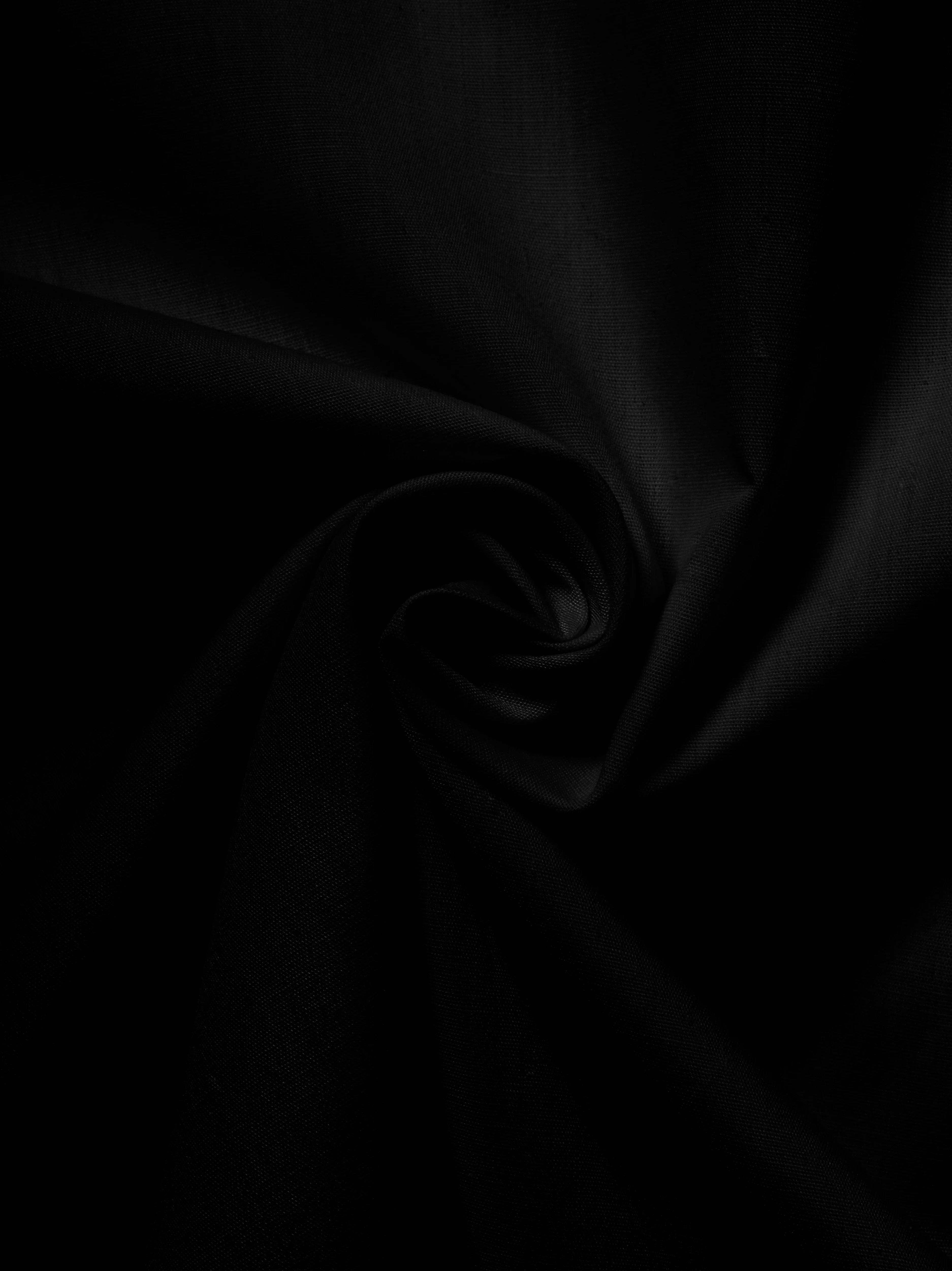 long-sleeved solid color shirts